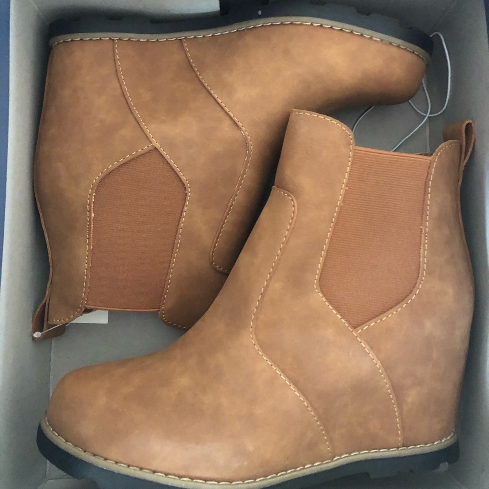 Women’s Tan Boot Wedges